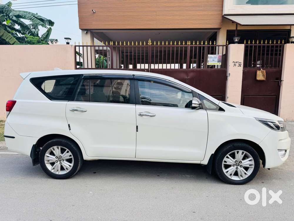 Toyota Innova Crysta, 2016, Diesel