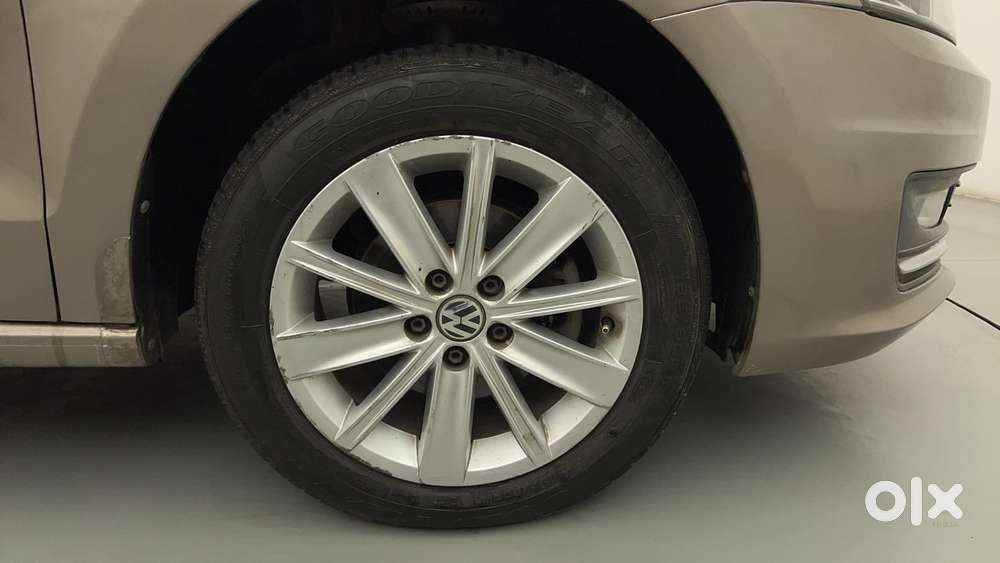 Volkswagen Vento 2010-2013 Petrol Highline, 2016, Petrol