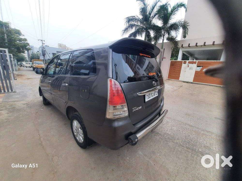 Toyota Innova 2.5 G (diesel) 8 Seater, 2012, Diesel