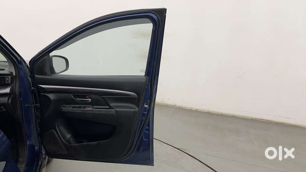 Maruti Suzuki Xl6 1.5 Alpha At, 2021, Petrol