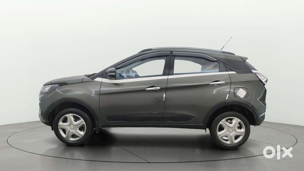 Tata Nexon 1.2 Revotron Xm (s), 2022, Petrol