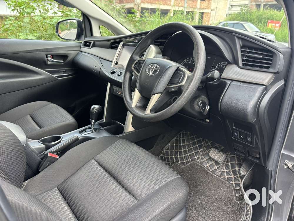Toyota Innova Crysta 2.4 Gx Limited Edition At 7 Str, 2022, Diesel