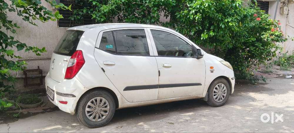 I10 Sportz 1.1 Cng Out Side Fitting