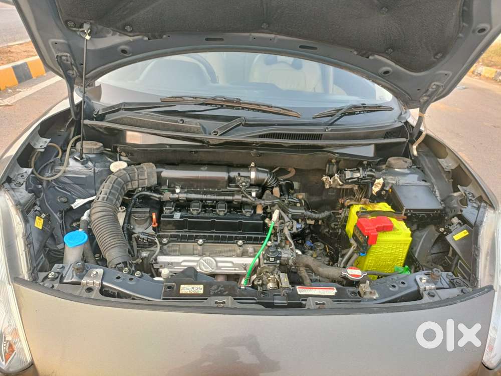 Maruti Suzuki Swift Dzire 1.3 Vxi, 2023, Petrol