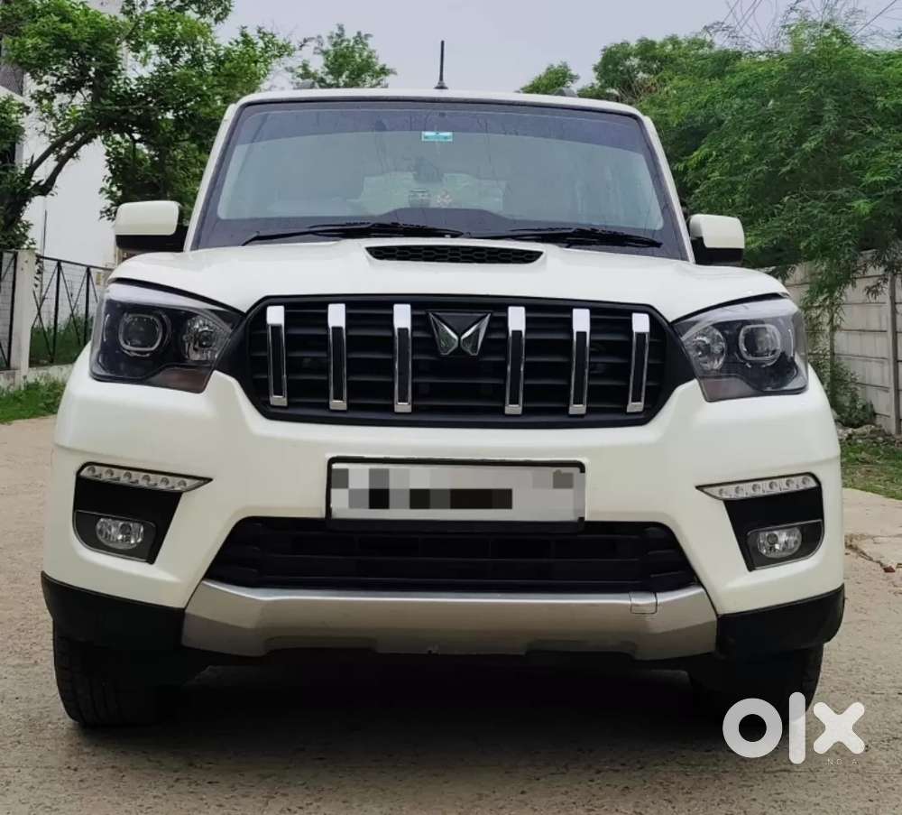 Mahindra Scorpio Classic, 2023, Diesel