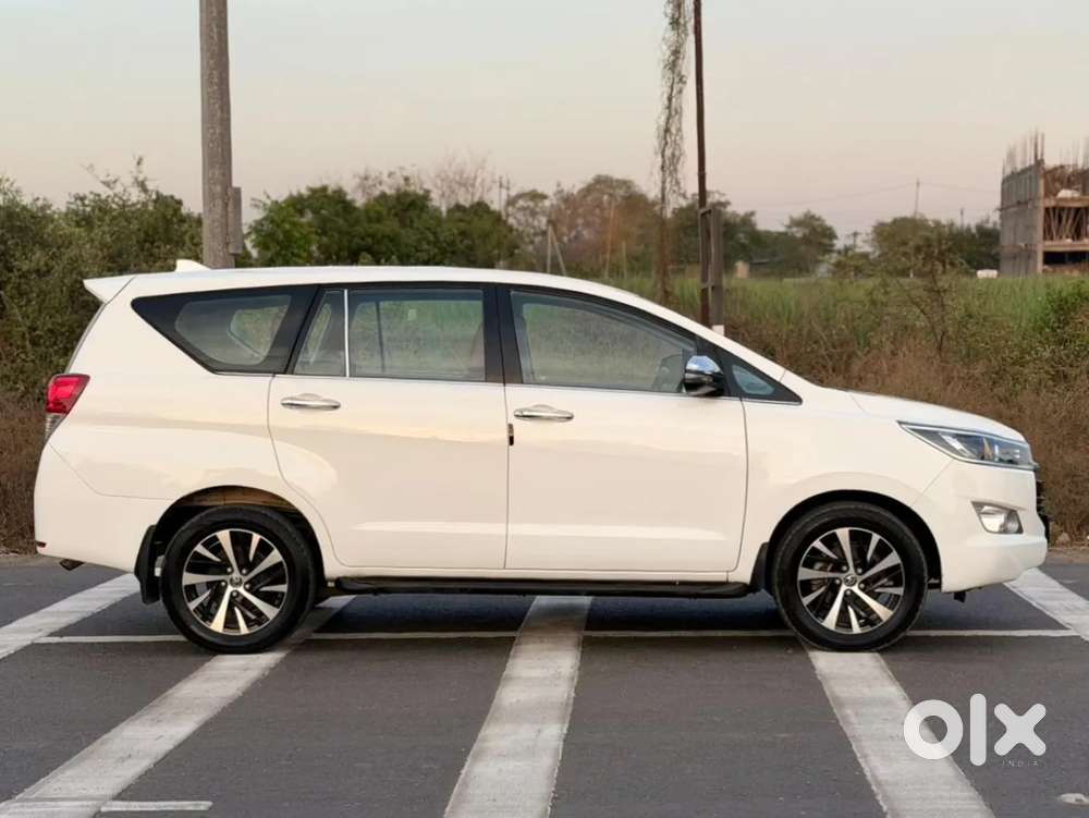Toyota Innova Crysta 2.8 Zx At 7 Seater, 2019, Diesel