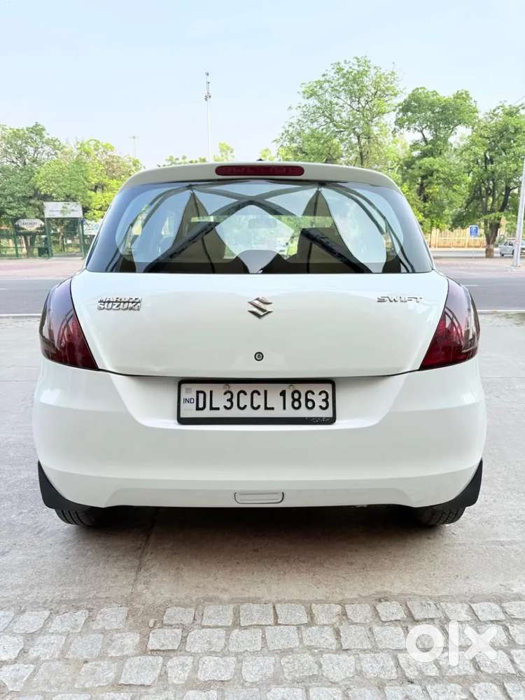 Maruti Suzuki Swift Lxi Optional-o, 2016, Petrol