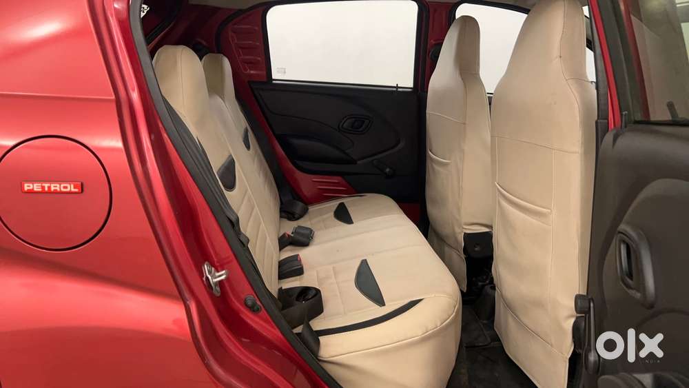 Datsun Redigo T Option, 2017, Petrol
