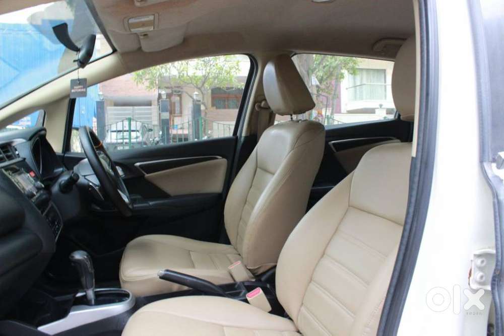 Honda Jazz V Automatic, 2015, Petrol