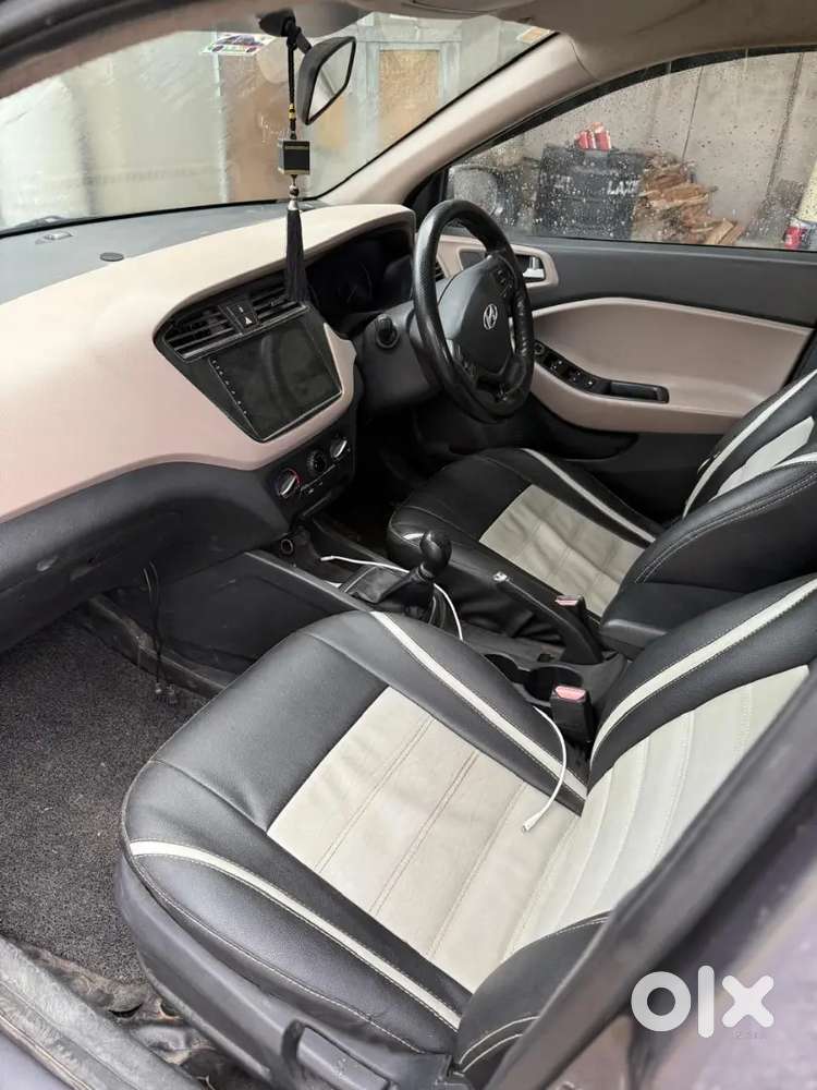 Hyundai New I20 2015 Petrol 90000 Km Driven