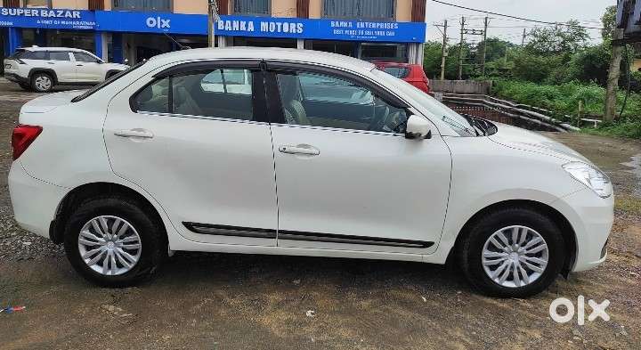 Maruti Suzuki Dzire 1.2 Vxi, 2023, Petrol