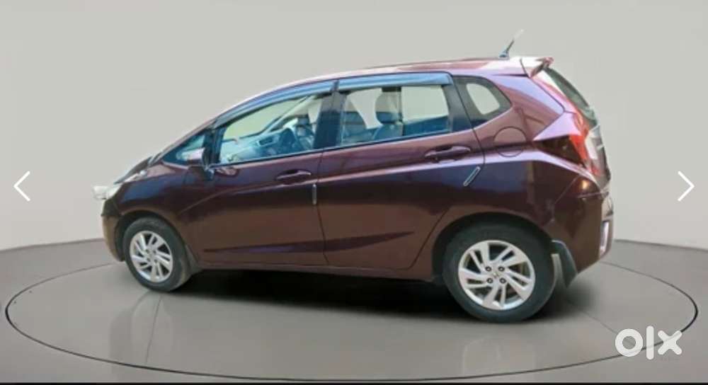 Ac, Power Windows, Music System, Abs, 2 Airbags.