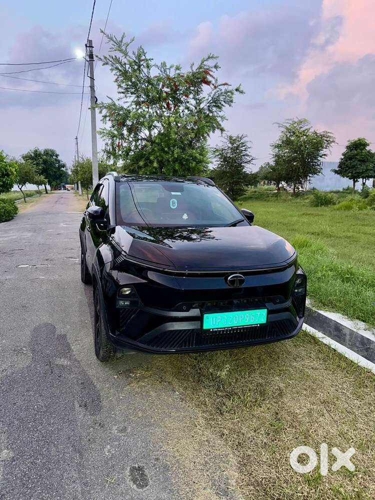 Nexon Ev Dark Red Edition With Graphene Coating