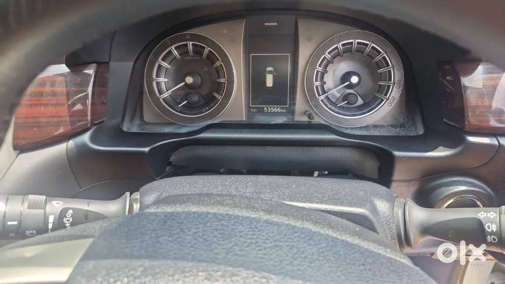 Toyota Innova Crysta 2.7 V, 2022, Petrol