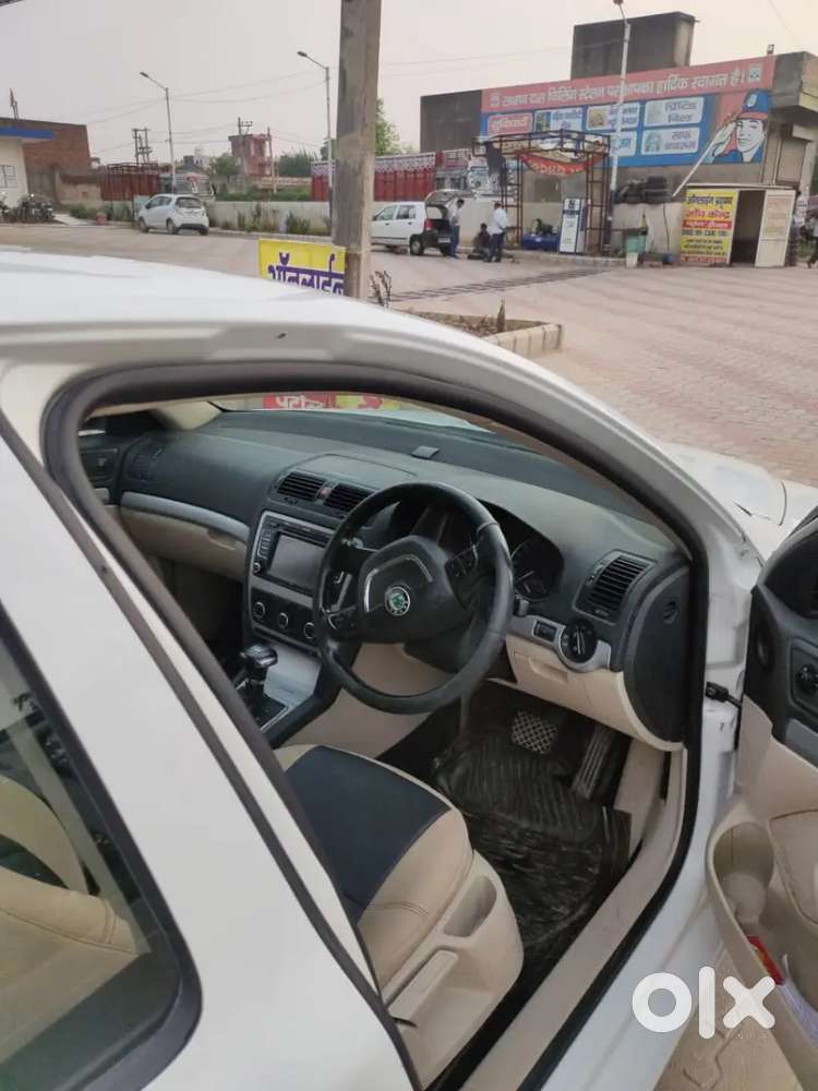 Skoda Laura Ambition Tdi 2013 Diesel Automatic
