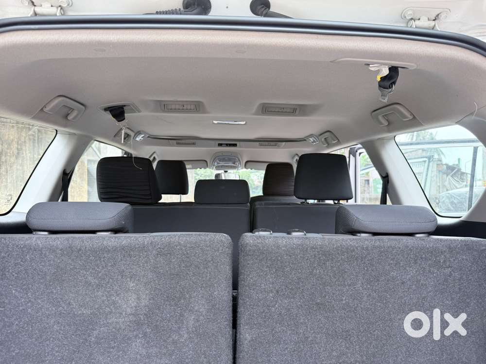Toyota Innova Crysta 2.4 V 8 Str, 2025, Diesel
