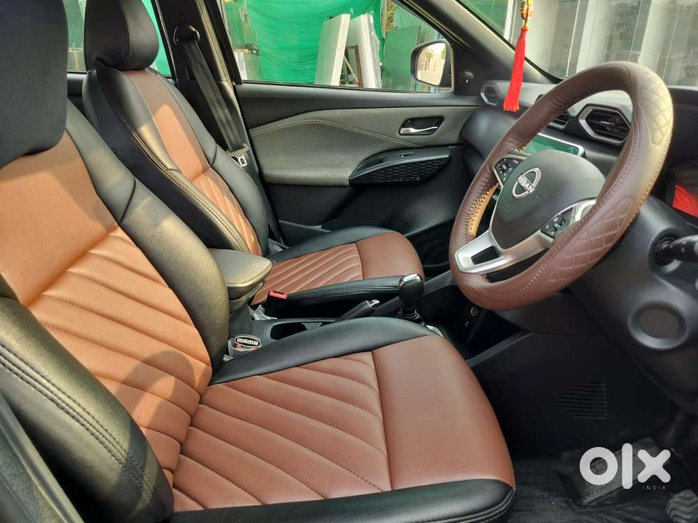 Nissan Magnite N-connecta Mt, 2025, Petrol