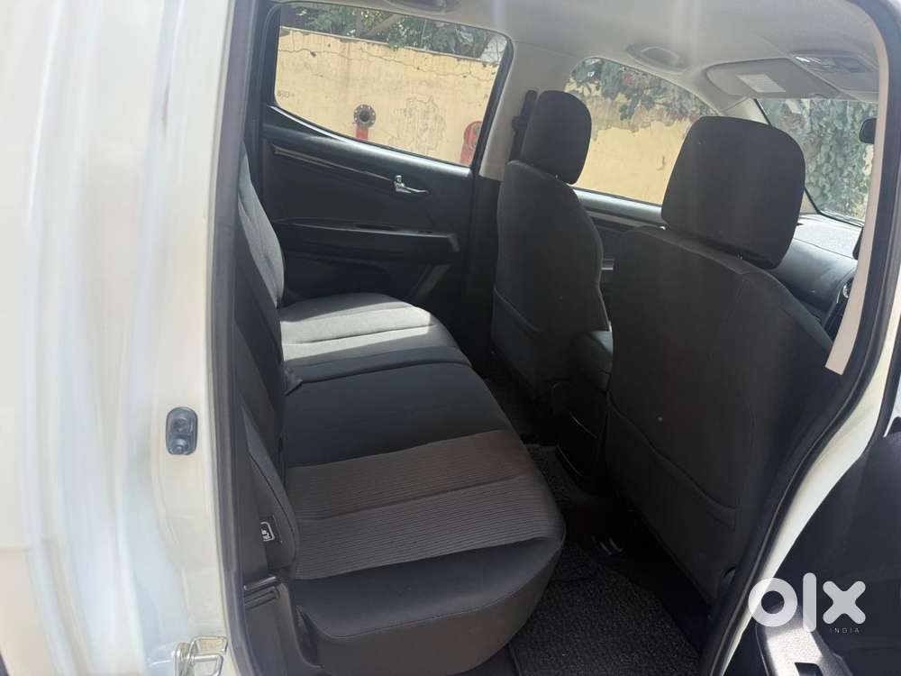 Isuzu D-max V-cross 4x4, 2022, Diesel