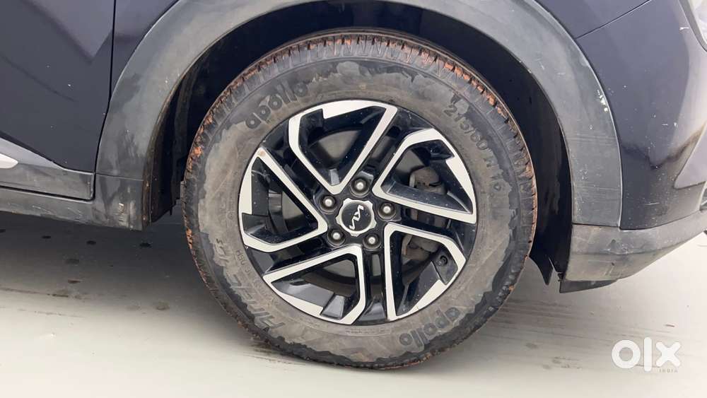 Kia Carens 1.4 Luxury Plus Dct 7 Str, 2022, Petrol