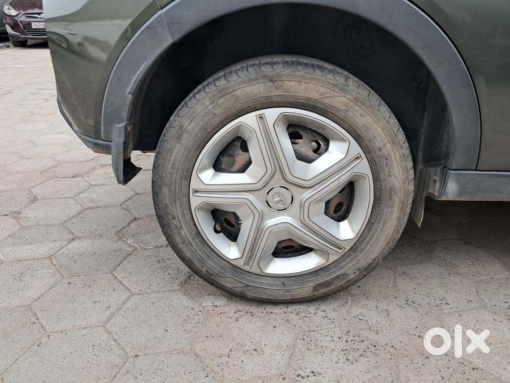 Tata Nexon 1.2 Revotron Xm (s), 2021, Petrol