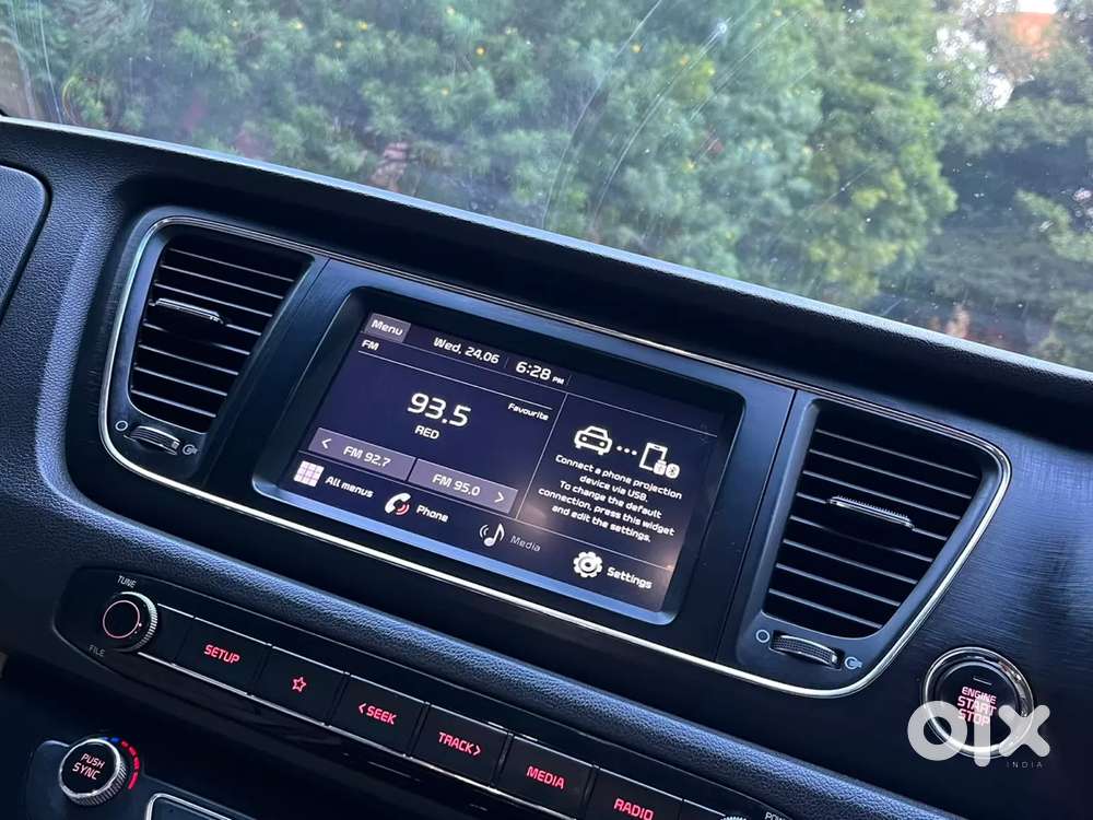 Kia Carnival Prestige, 2021, Diesel