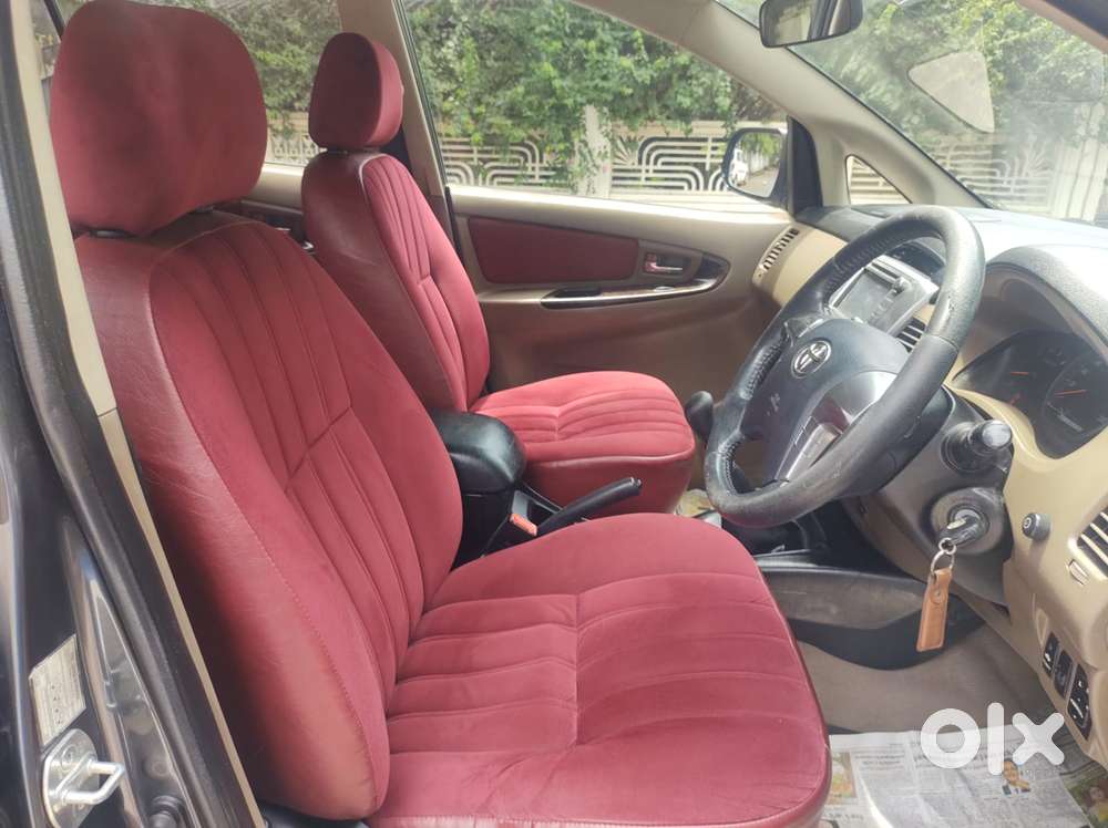 Toyota Innova 2.5 V 8 Str, 2015, Diesel