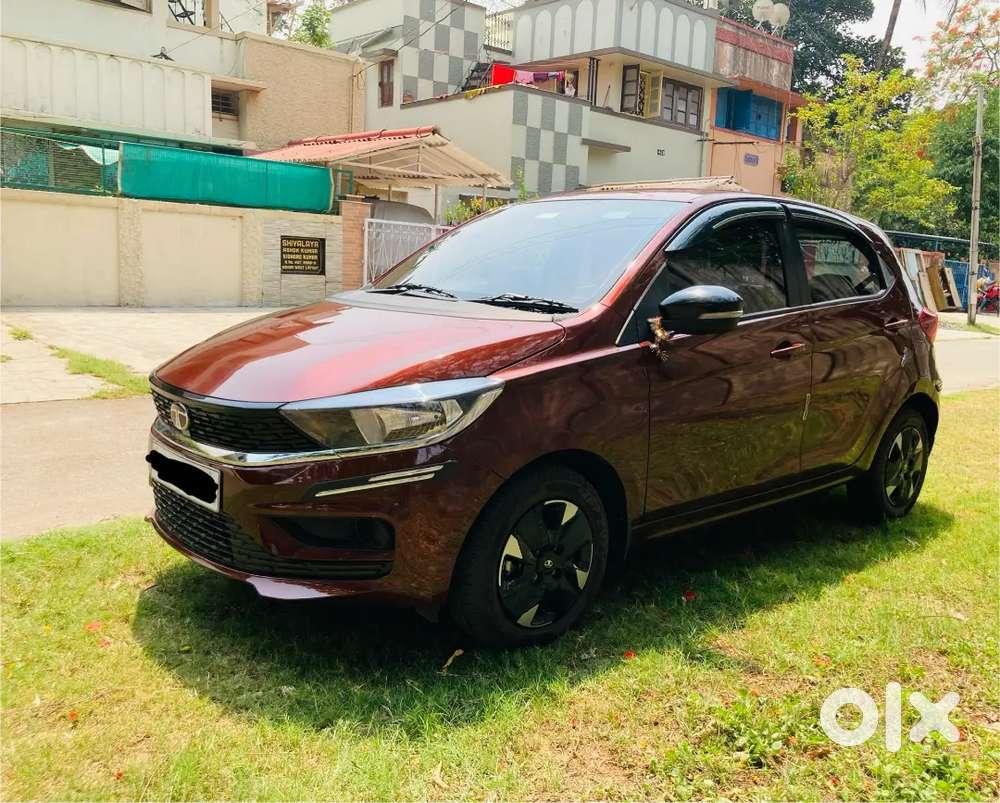 Tata Tiago 2025 Petrol 518 Km Driven
