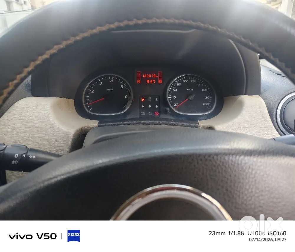 Renault Duster Diesel 2013 Km Insurance Running 2 New Tyres