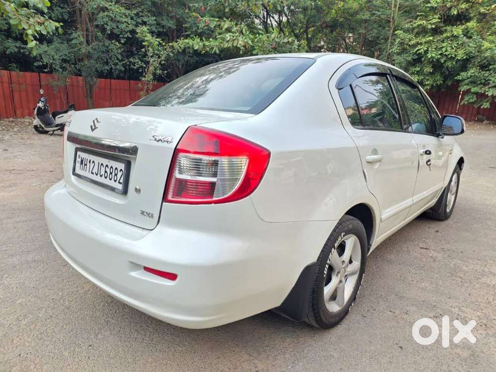 Maruti Suzuki Sx4 Zxi Mt Bsiv Leather, 2012, Petrol