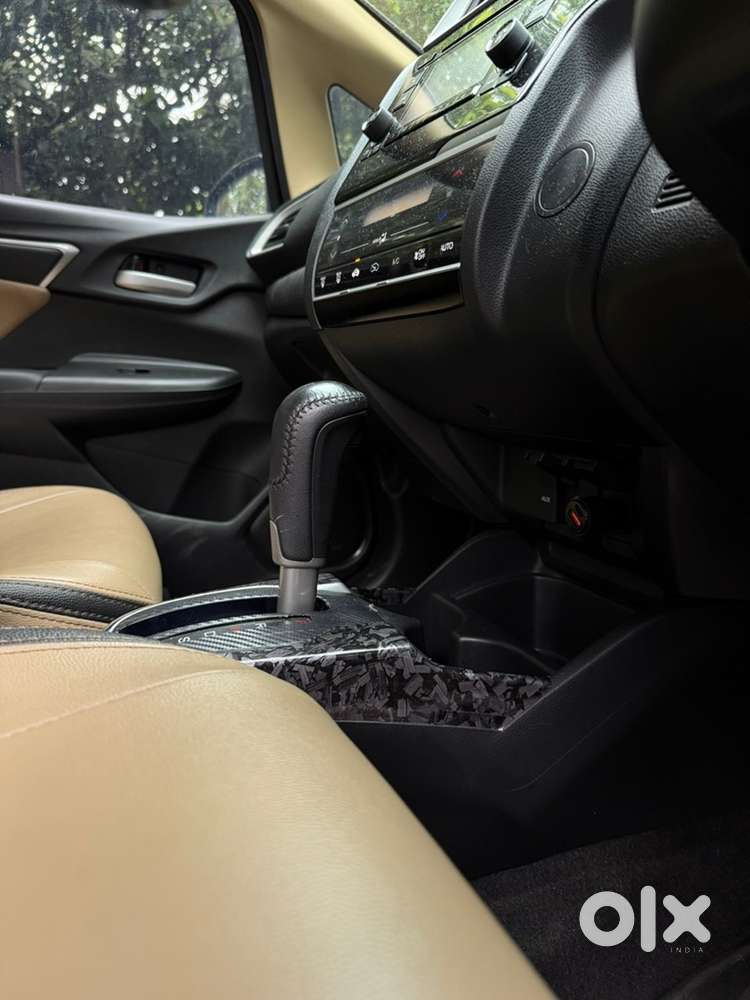 Honda Jazz Petrol Automatic 2015