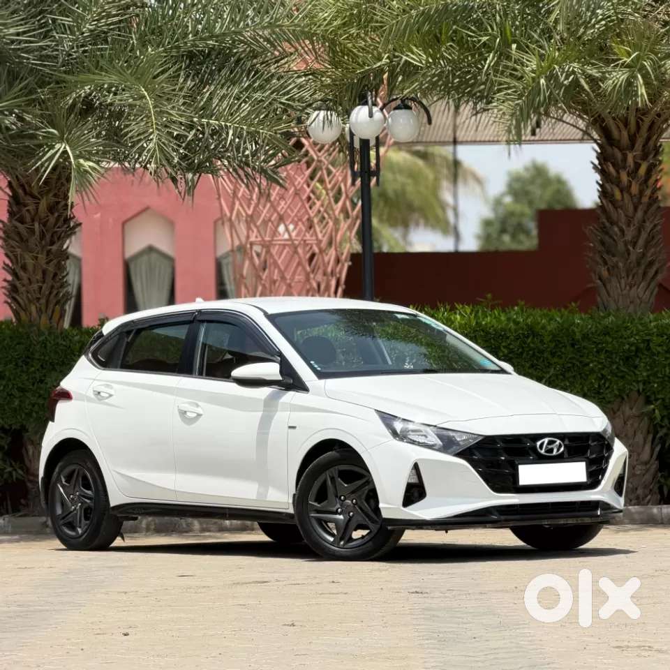 Hyundai I20 Sportz 1.2 Ivt, 2022, Petrol