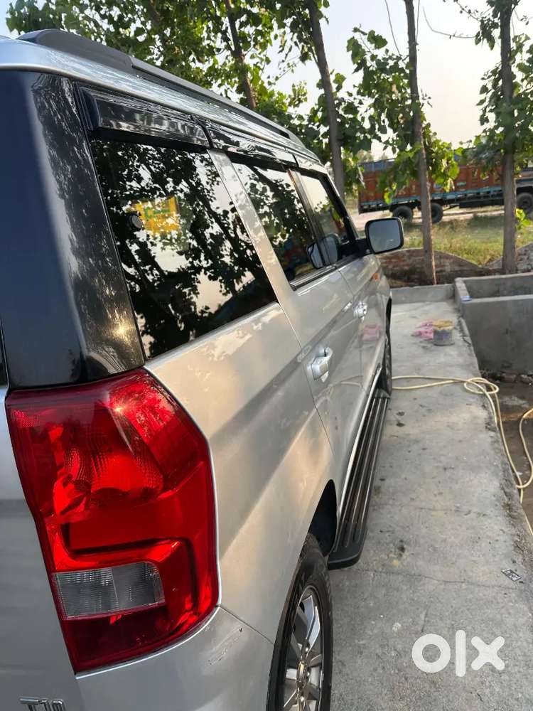 Mahindra Tuv 300 2018