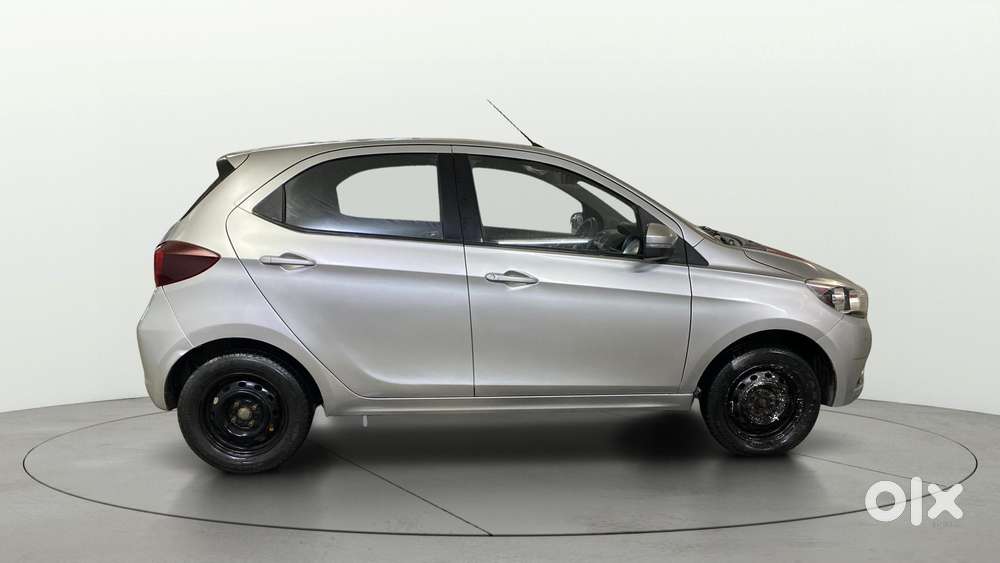 Tata Tiago 1.2 Revotron Xz, 2016, Petrol