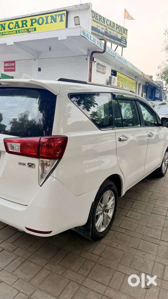 Toyota Innova Crysta 2.8 Zx At 7 Seater, 2018, Diesel