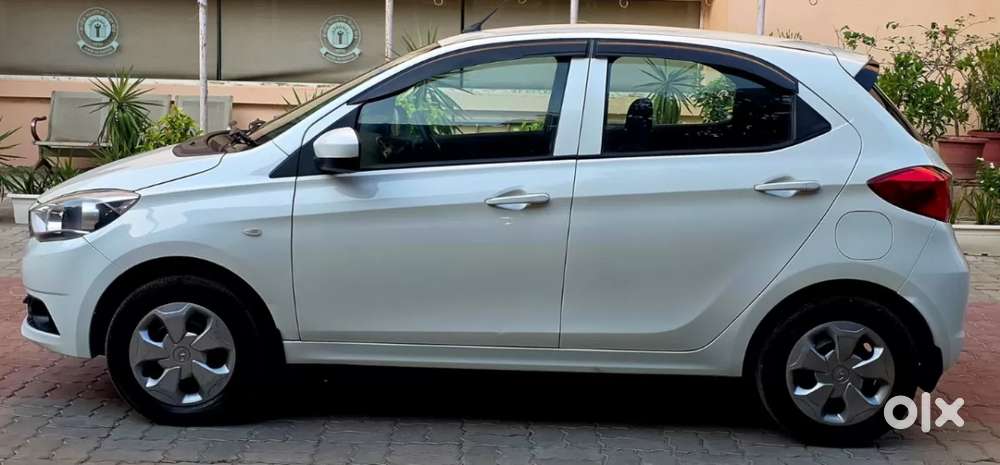 Tata Tiago 1.2 Revotron Xta, 2019, Petrol