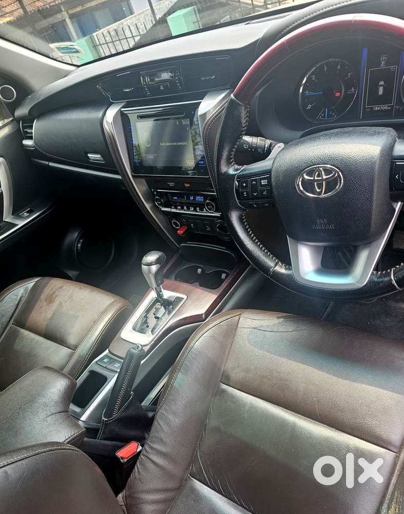 2017 Toyota Fortuner 4x4 At Orginal Kerala