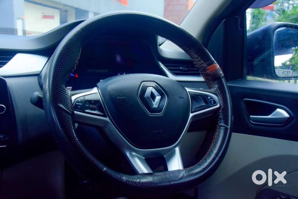 Renault Triber Rxz, 2023, Petrol