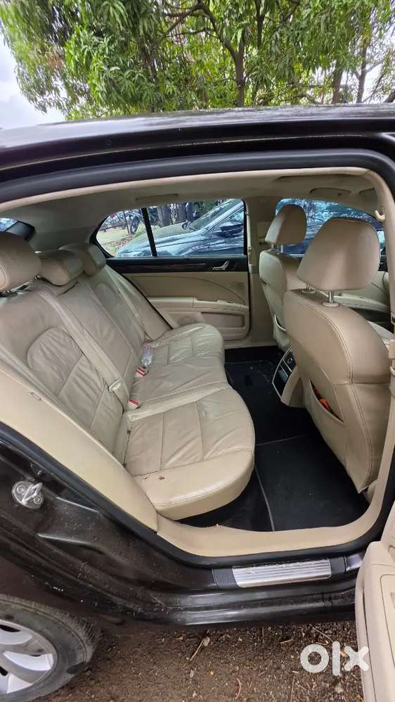 Superb 2013 Diesel Automatic
