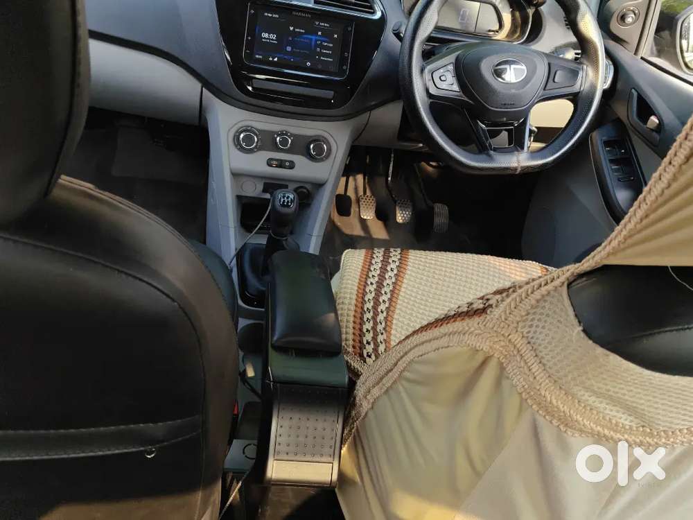 Tata Tiago Xt Rhythm 2024