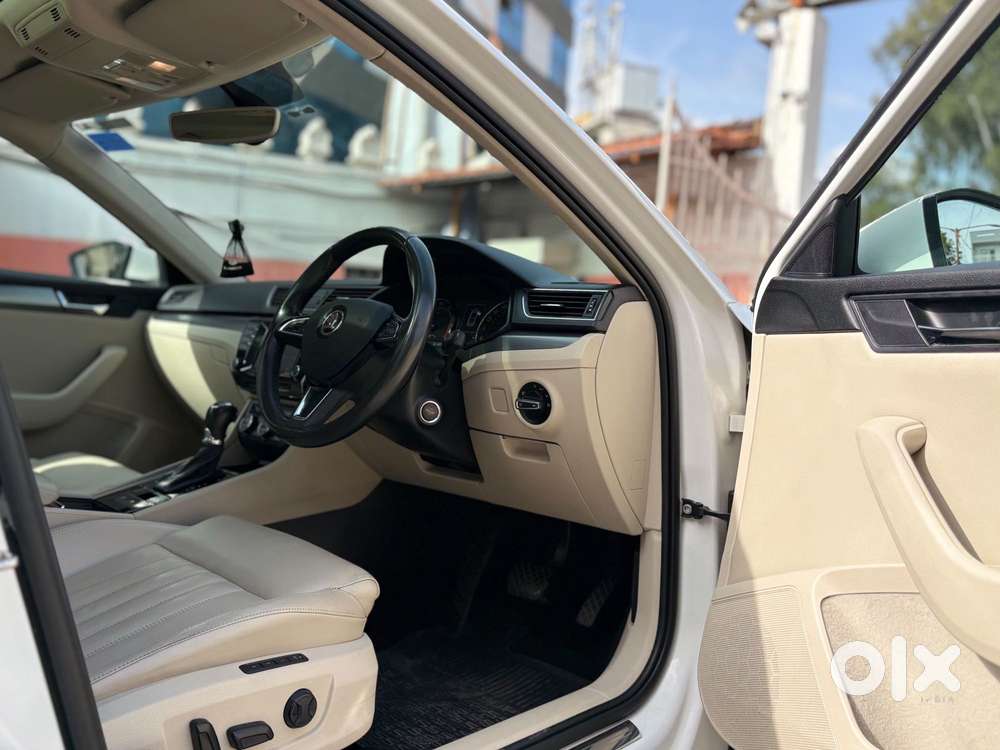 Skoda Superb Style 1.8 Tsi Mt, 2016, Petrol