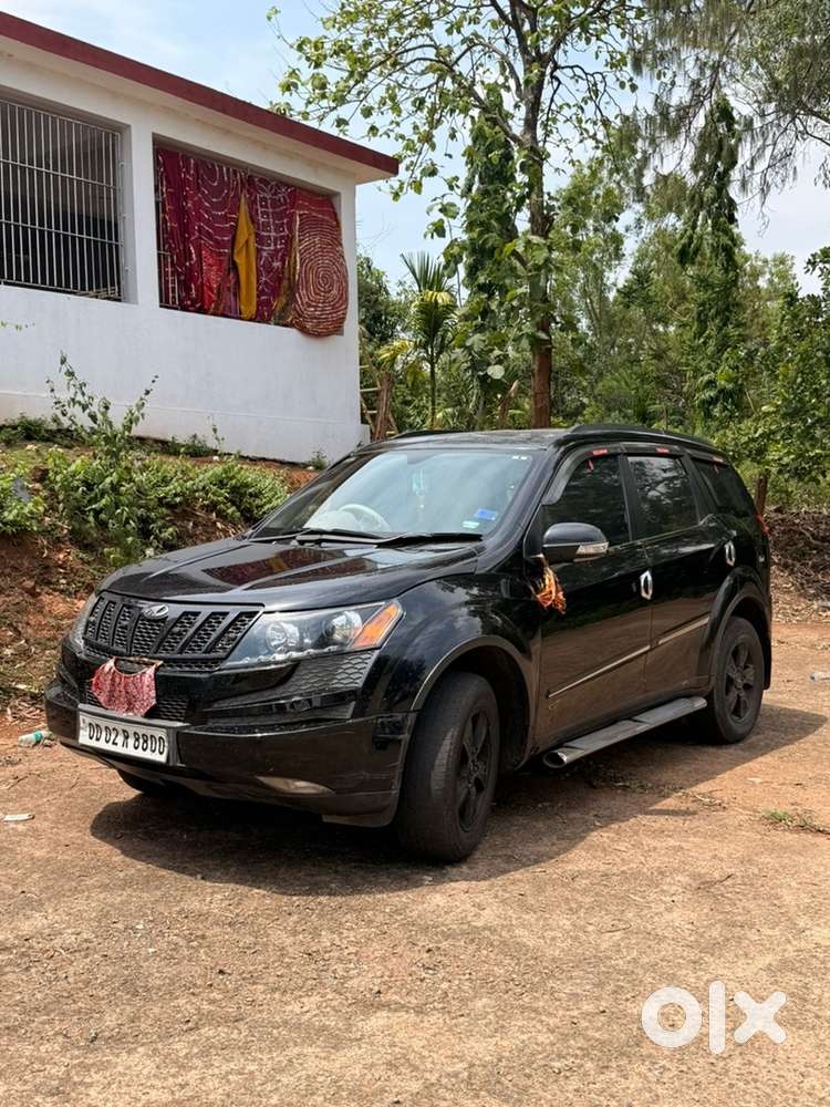 Mahindra Xuv500 Diesel 2014    Geunuine Running And Car Is In Mint Con