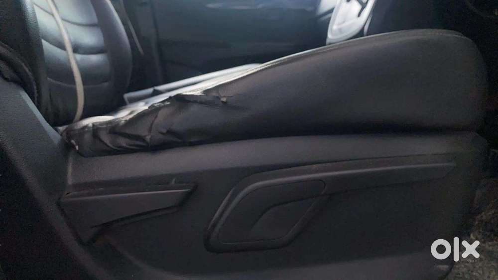 Mahindra Kuv100 Nxt 1.2 K8 Petrol 6 Str Dual Tone, 2018, Petrol