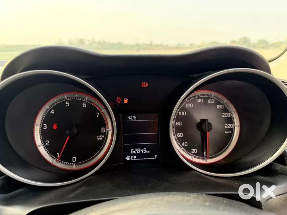 Maruti Suzuki Swift Vxi, 2022, Petrol