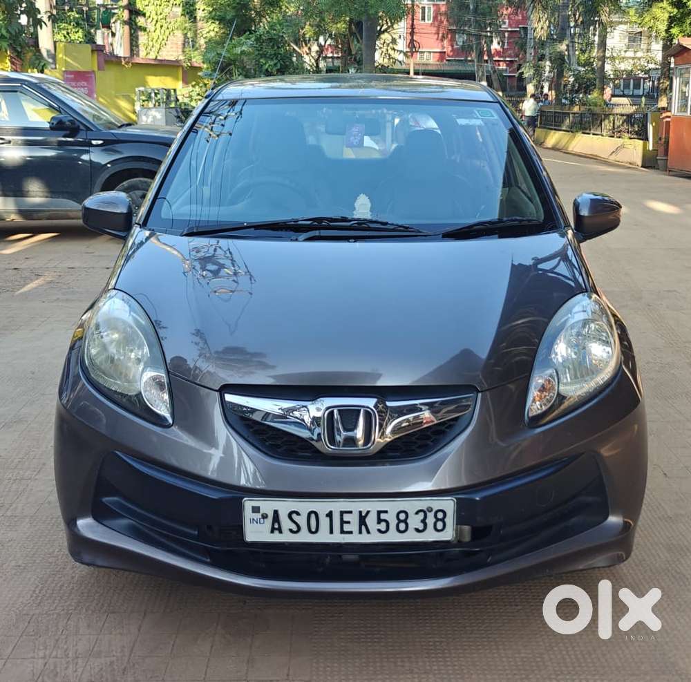 Honda Brio V Mt, 2013, Petrol