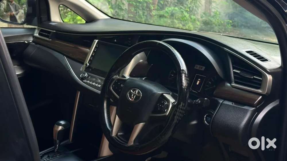 Toyota Innova Crysta 2.7 Zx At, 2022, Petrol