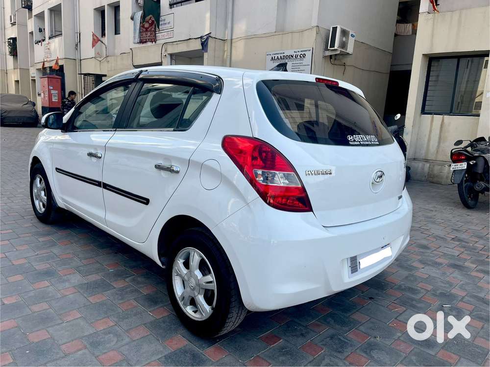 Hyundai I20 2010-2012 1.2 Sportz, 2011, Petrol