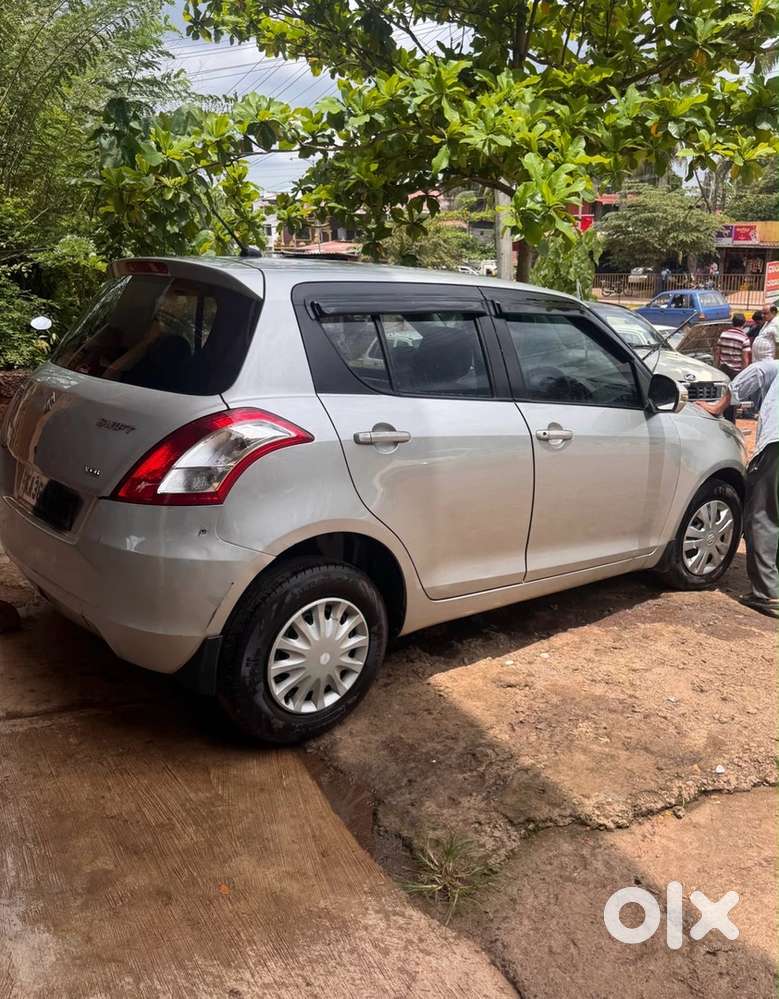 Maruti Suzuki Swift Diesel Vdi 2013, Original Leather Seats.