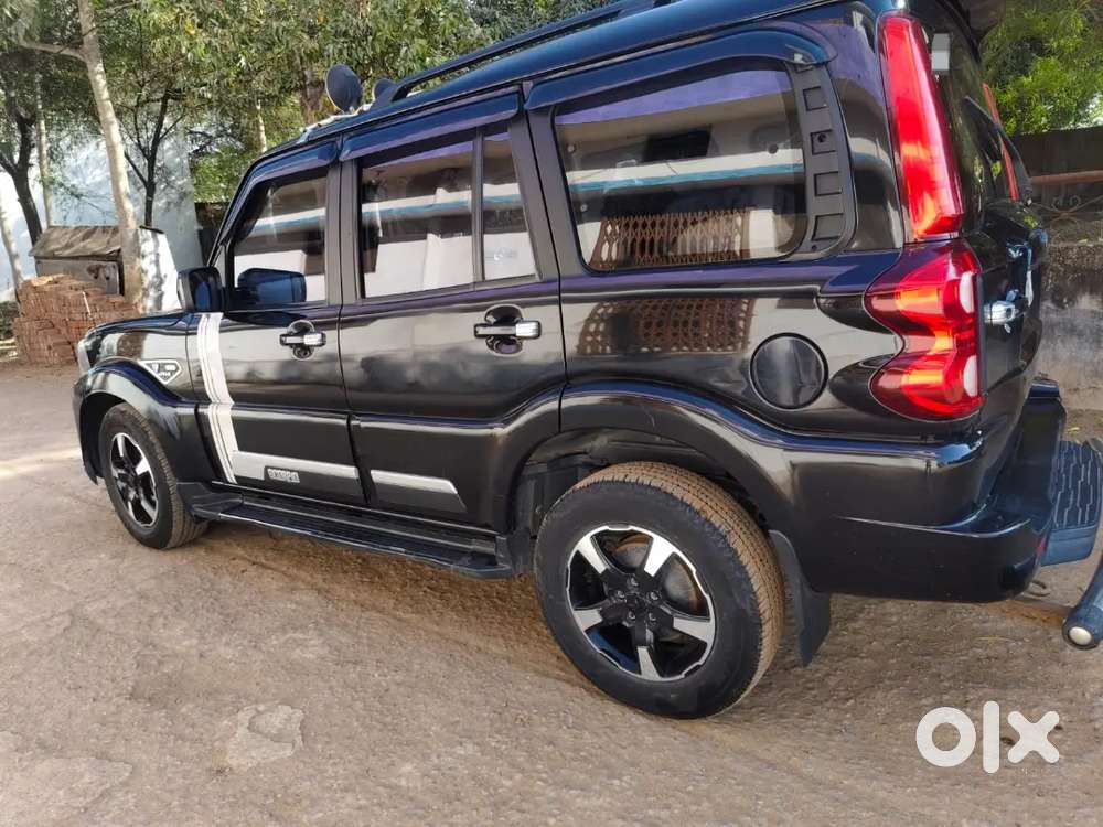 Mahindra Scorpio Classic 2023