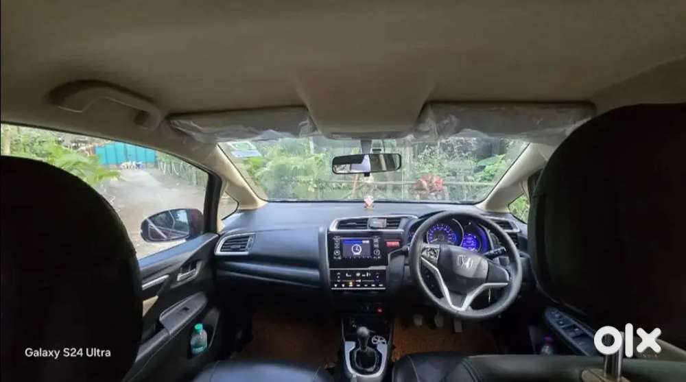Honda Jazz Petrol 2015 In Top Condition