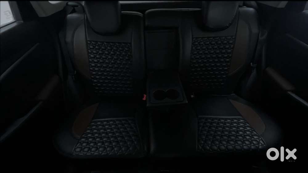 Maruti Suzuki Vitara Brezza 1.5 Zxi At, 2022, Petrol